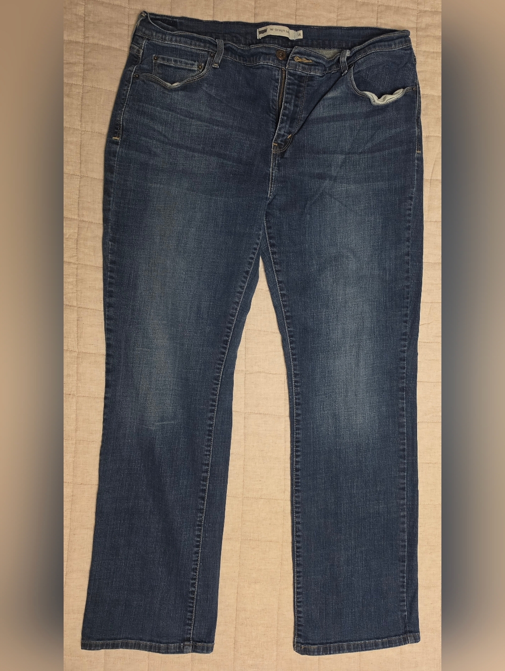 Levi's Women's 505 Straight-Leg Jeans Size 16